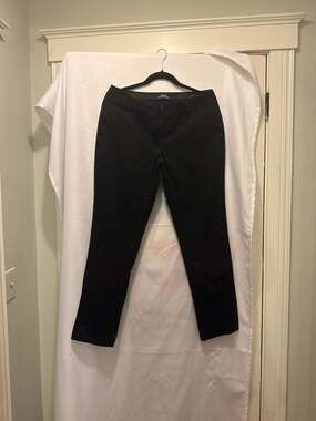 Lands' End Outfitters Women's Black Slim Fit Ankle Chino Pants Size 8